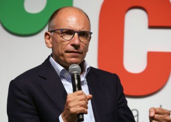 Pd, Letta preoccupato. E aumenta il pressing per il ritorno ai vertici