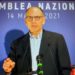 Pd, Letta: look minimal e borraccia ‘Bella ciao’