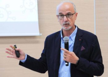 Covid Italia, Lopalco: “In estate terza ondata sarà esaurita”