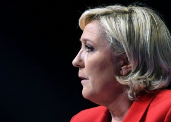 Francia, Le Pen: “Il Papa si occupi di chiese e non di urne”