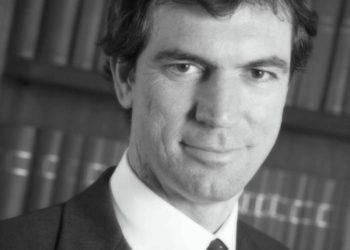 Il costituzionalista Marini: “non è incostituzionale non vaccinare 80enni”