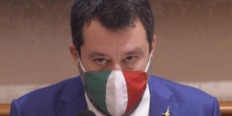 Citofonata Salvini, procura Bologna chiede archiviazione: famiglia si oppone