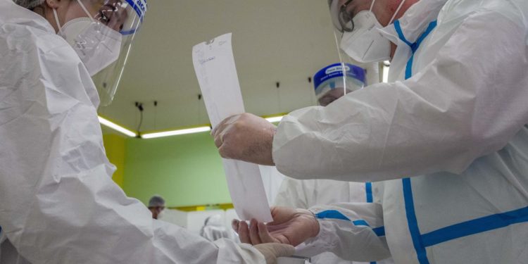 Covid Puglia, oggi 1.983 contagi e 26 morti: bollettino 20 marzo