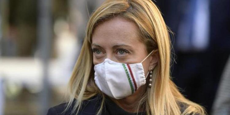 Covid, Meloni: “Non vedo discontinuità, ancora Dpcm”