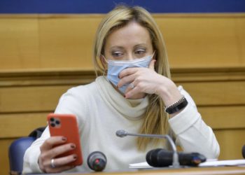 Covid, Meloni: “Contraria a passaporto vaccinale”