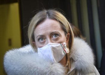 Blitz Morra in centro vaccini, Meloni: “Se è vero, si dimetta”