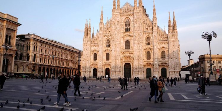 Lombardia zona arancione rafforzata da oggi, 5 marzo: regole