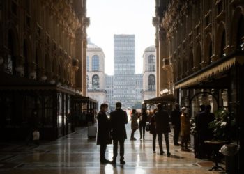 Lombardia zona rossa, Lazio zona arancione: colori regioni