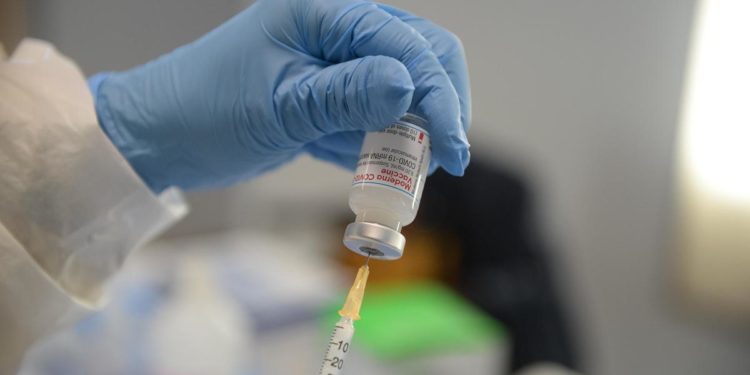 Vaccino, Moderna consegna agli Usa centomilionesima dose