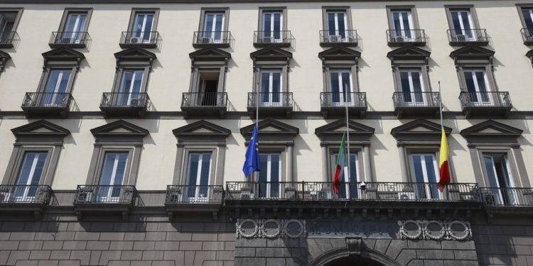 Napoli, si dimette l’assessora de Majo: “Attacchi di ogni tipo”