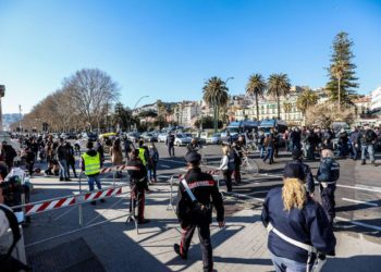 Campania zona rossa, altri divieti fino a 21 marzo: ordinanza De Luca
