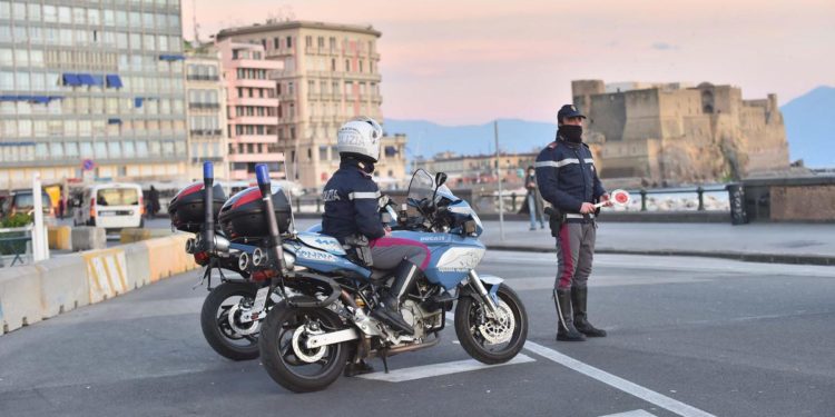 Covid Campania, stretta sulla Pasqua: ordinanza
