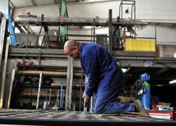 Calo occupazione senza precedenti, Istat: “-456 mila posti nel 2020”