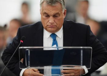 Orban: “Contatti con Salvini per riorganizzare destra europea”