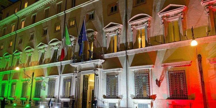 Zona rossa, regole weekend e Pasqua: decide il governo