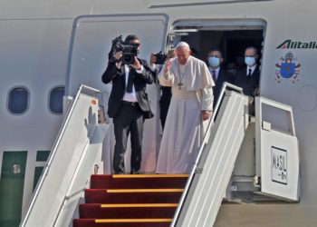 Papa lascia l’Iraq: “Prego per la pace, l’unità è la prosperità della nazione”
