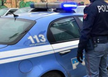 Maxi rissa a Fiumicino, 19enne accoltellato