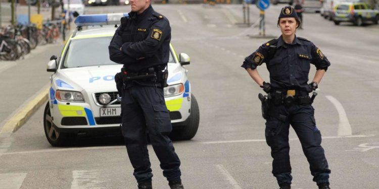 Svezia, accoltellate otto persone: fermato 20enne