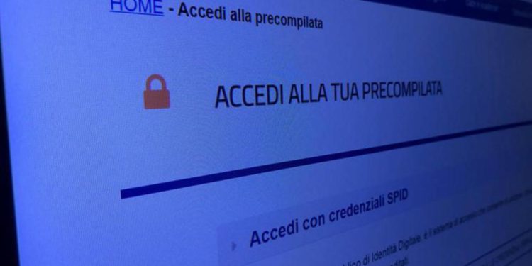 Precompilata 2021, slitta al 10 maggio
