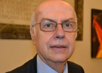 Rezza: “Incidenza Covid alta, rischioso frenare vaccinazioni”