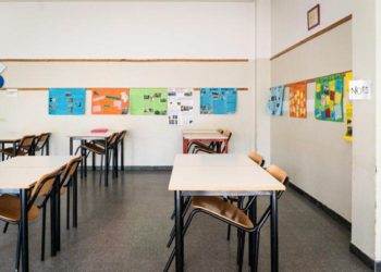 Covid, Vella: “Per riaprire scuole vaccinare a tappeto”