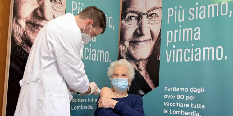 Minacce web contro la senatrice Segre, due indagati