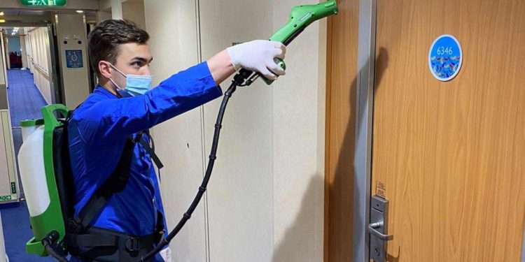 Moby, Tirrenia e Toremar: viaggi più sicuri con care manager e zainetti sanificatori