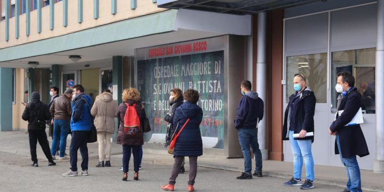 Piemonte zona rossa, Rt scende ma non basta