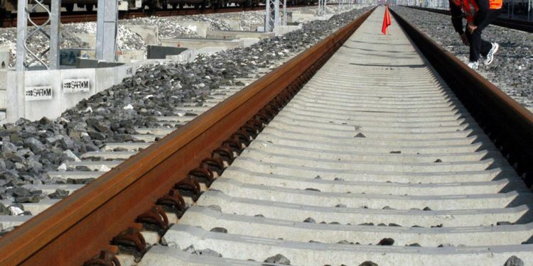 Palermo, cadavere di donna in dirupo vicino binari