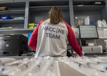 Covid Usa, un adulto su 6 vaccinato