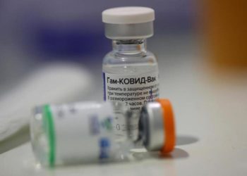 Sindaco vuole comprare vaccino Sputnik: “La Russia ha scritto a Draghi”