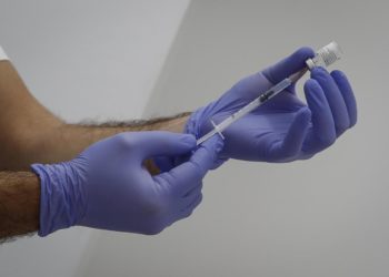 Covid Campania, parte ‘passaporto vaccinale’: già consegnate 170mila card