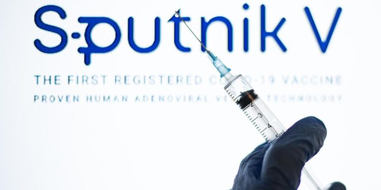 Vaccino Sputnik prodotto in Italia, parla il mediatore