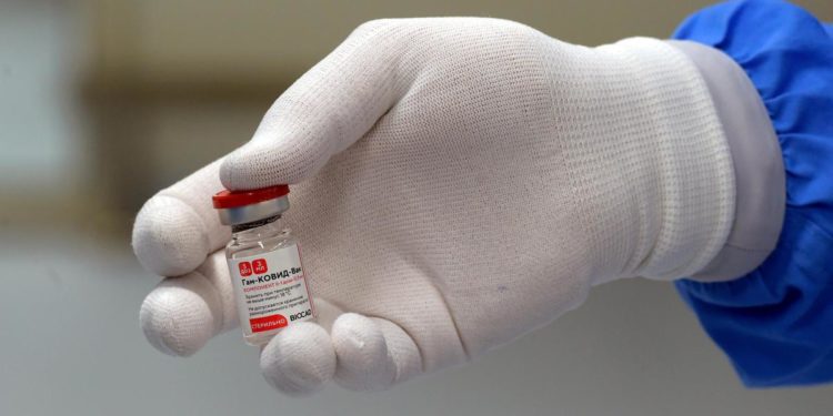 Vaccino Sputnik, “accordo con Spallanzani per sperimentazione”