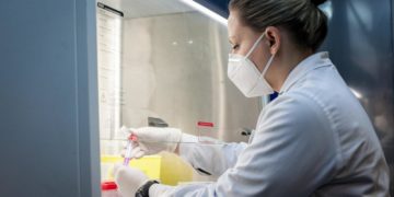 Covid, Oms boccia idrossiclorochina: “No a uso in prevenzione”