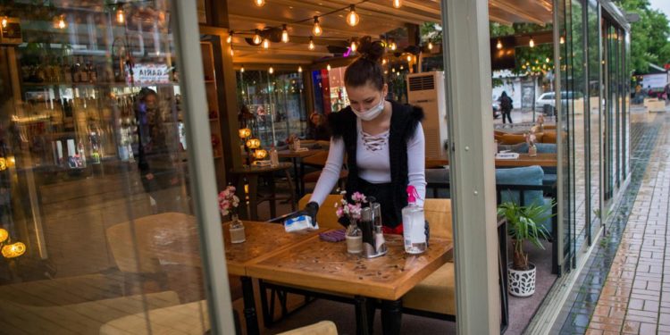 Nuovo Dpcm, Villani (Cts): “Misure zona rossa non solo per scuola”