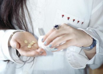 Covid e vitamina D, con carenza rischio malattia più grave: lo studio