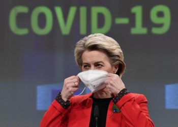 Vaccini Covid, Von der Leyen: “In arrivo 360 milioni dosi per Ue”