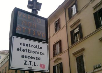 Con Lazio zona rossa, varchi Ztl Roma aperti