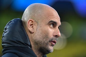 Manchester City, Guardiola operato alla schiena a Barcellona