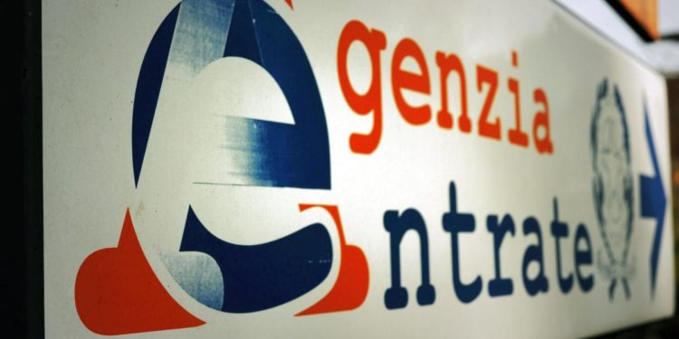 Sostegni bis, arrivano bonifici e pagamenti: come funzionano