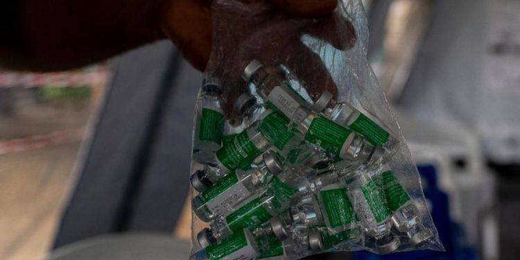 Vaccini Lazio, open week AstraZeneca: posti esauriti