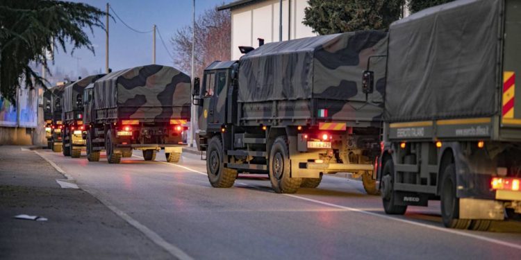 Istat: in Italia 100mila morti in più per covid