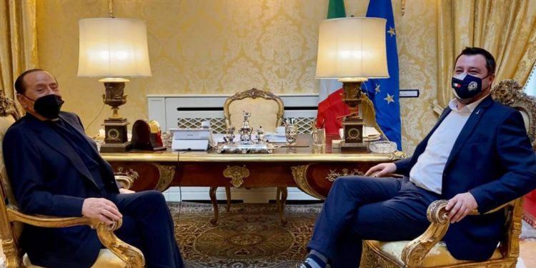Lega e Forza Italia separati al 28,5%, uniti -4,7%: il sondaggio