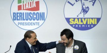 Telefonata Salvini-Berlusconi: “Avanti con federazione”