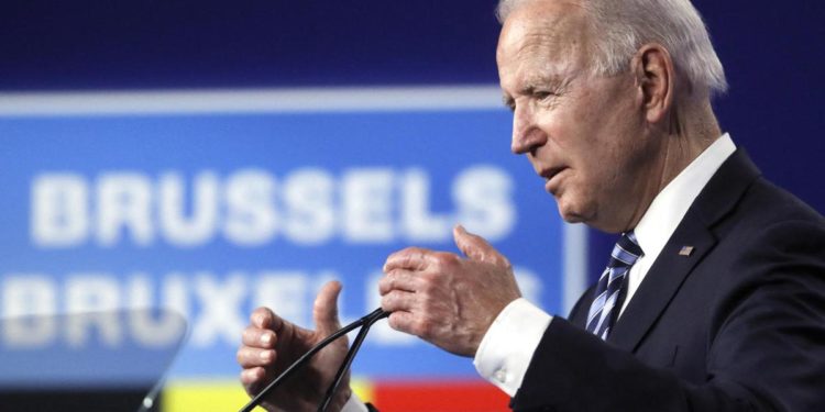 Covid, Biden: “In Usa quasi 600mila morti, vi prego vaccinatevi”