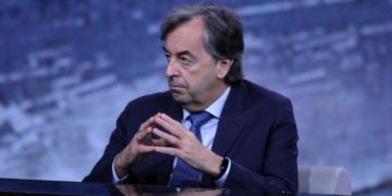 Burioni: “Se mia figlia avesse 12 anni la vaccinerei subito”