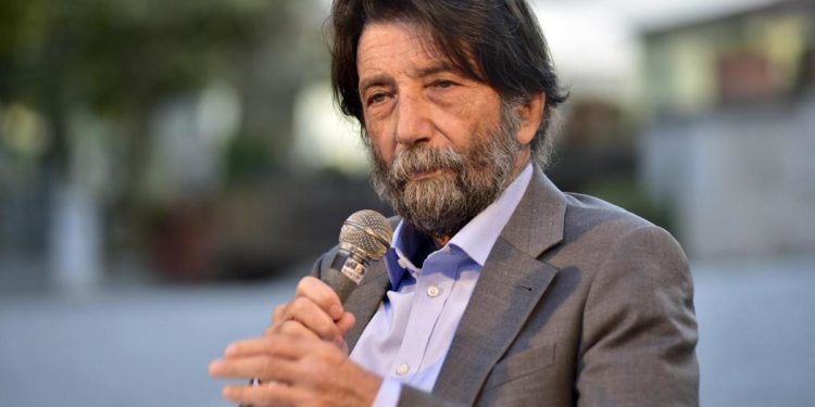 Cacciari: “Terrò mascherina tutta la vita”