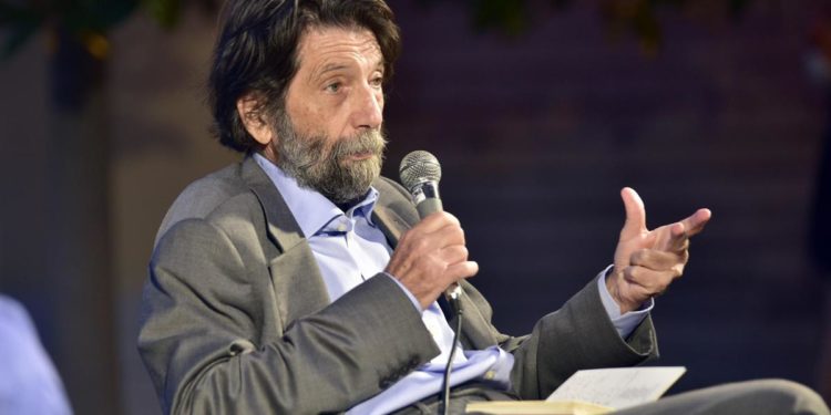 M5S, Cacciari: “Senza Conte i grillini crepano”