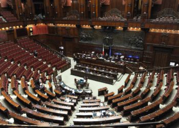 Licenziamenti, emendamento Pd a Dl Sostegni Bis: stop fino al 30 settembre